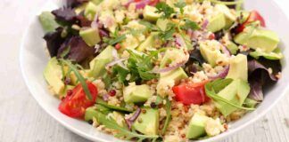 Farro con rucola e avocado