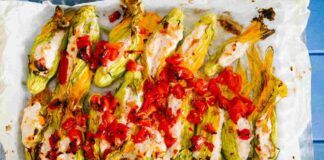 Fiori di zucca ripieni al forno