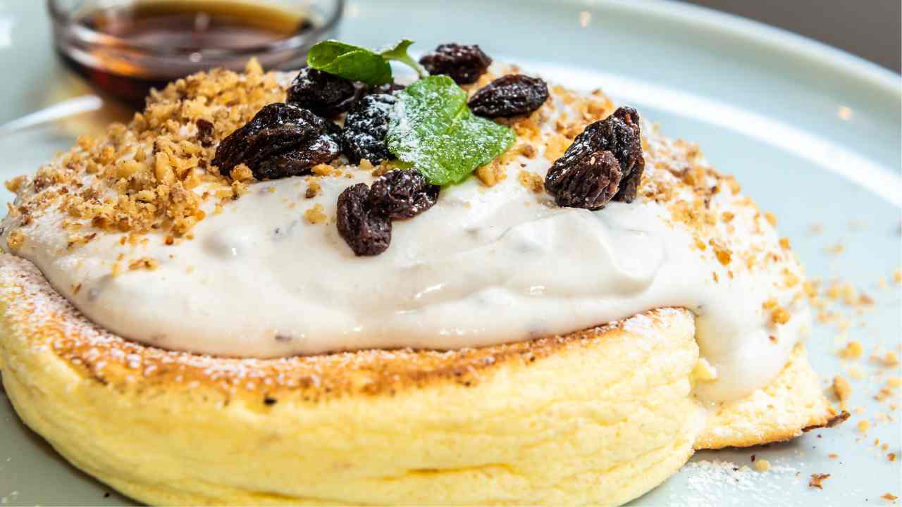 Fluffy pan cake con yogurt e mirtilli RicettaSprint