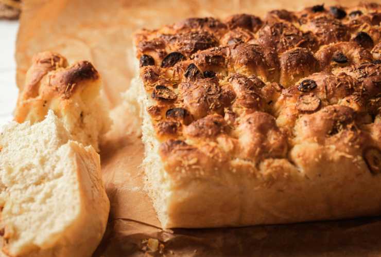 Focaccia deliziosa per cena - RicettaSprint