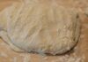 Focaccia impastata con un cucchiaio