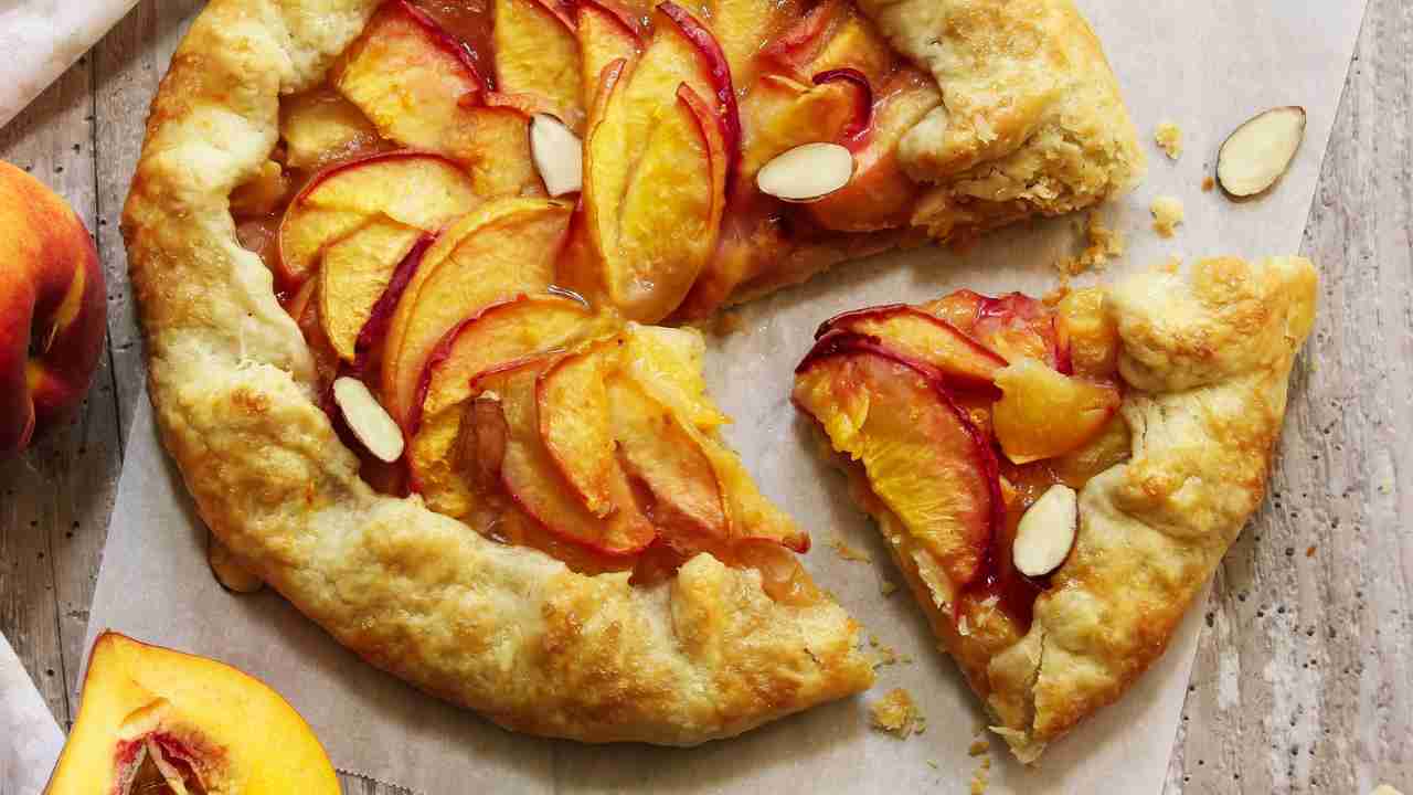 Galette alle pesche senza impasto RicettaSprint