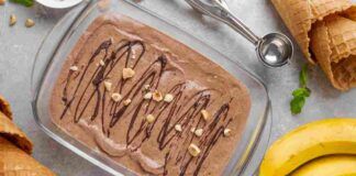 Gelato con solo una forchetta