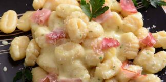 Gnocchi prosciutto e crema al formaggio