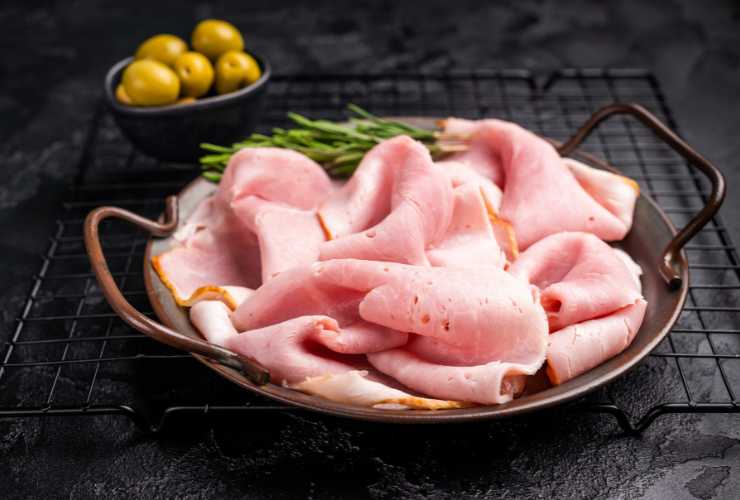 Grassetto del prosciutto va davvero tolto - RicettaSprint