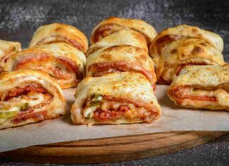 Ho conquistato tutti stasera con questa pizza Rolls puoi metterci dentro quello che vuoi e fai iniziare la festa il bello, non devono lievitare