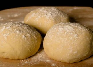 Impasto pizza che non lievita cosa fare - RicettaSprint