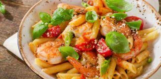 Insalata di pasta ai gamberetti