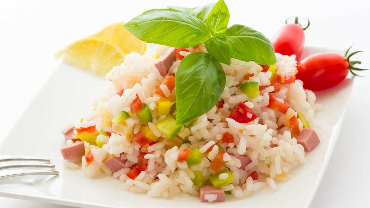 Insalata di riso cremosa