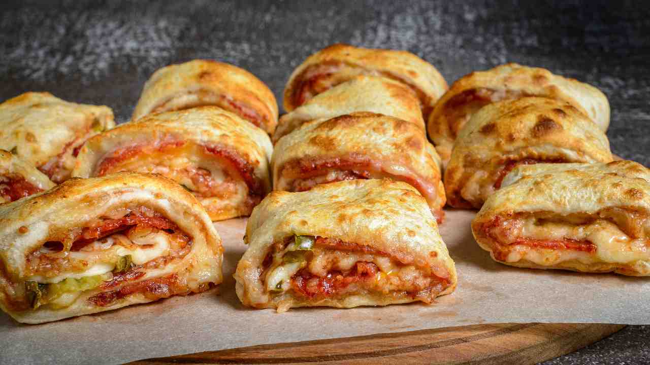 Involtini di pizza RicettaSprint