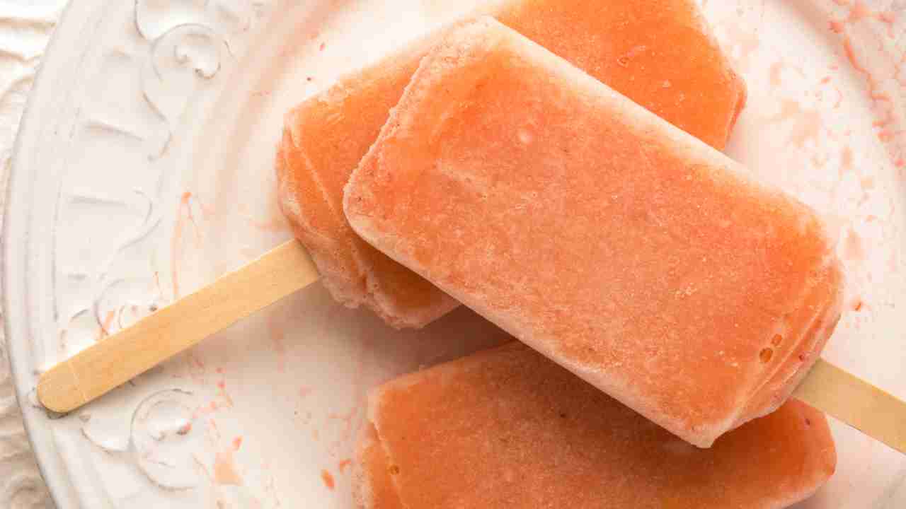 Ghiaccioli alla frutta - RicettaSprint