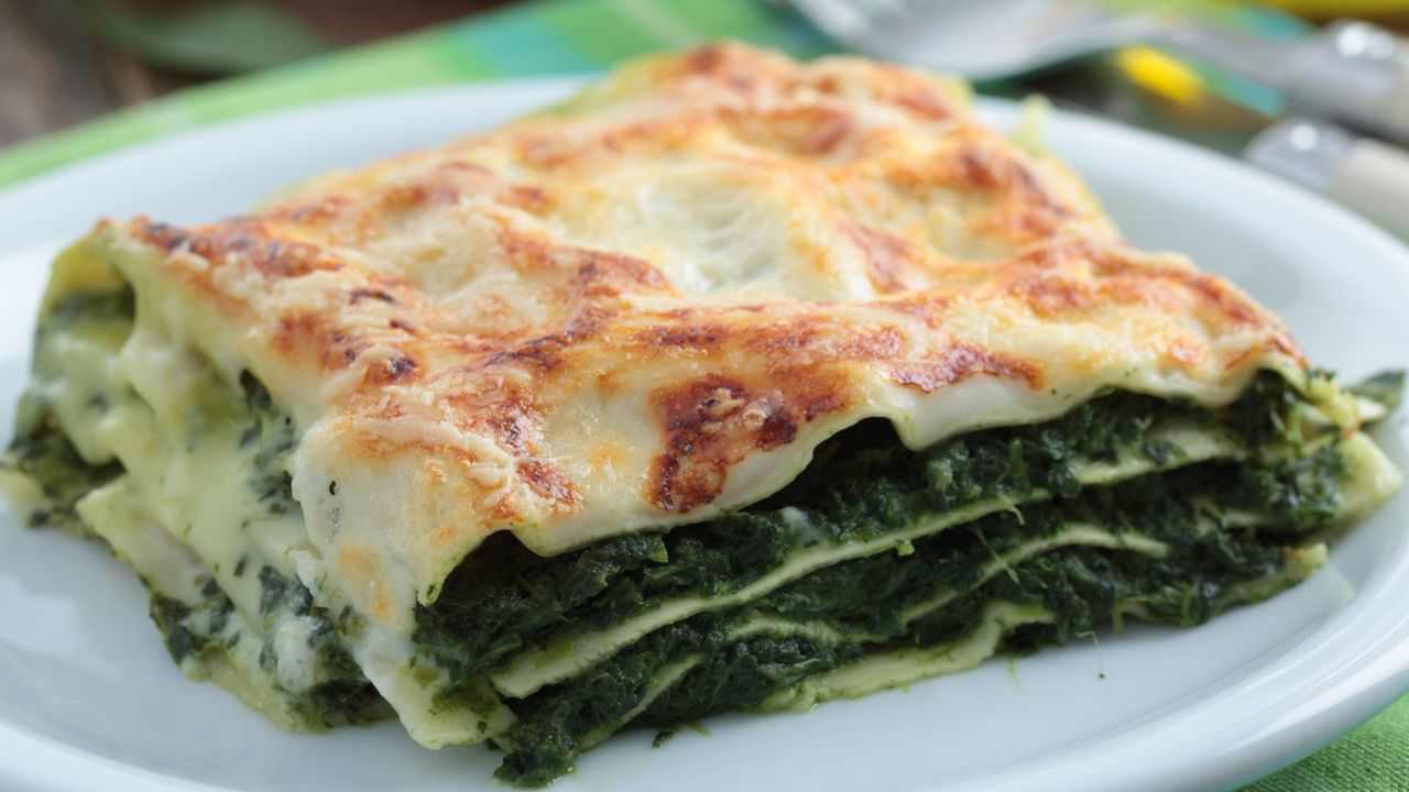Lasagne rape e salsicce
