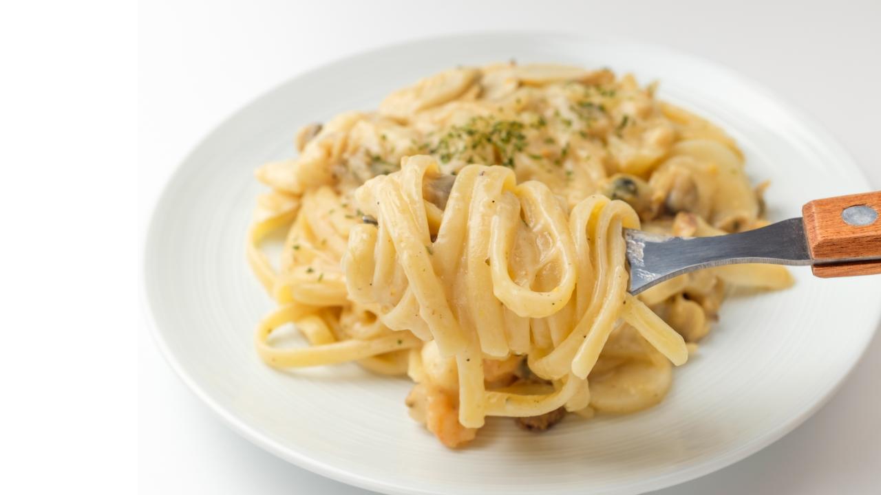 Linguine con crema e prosciutto cotto