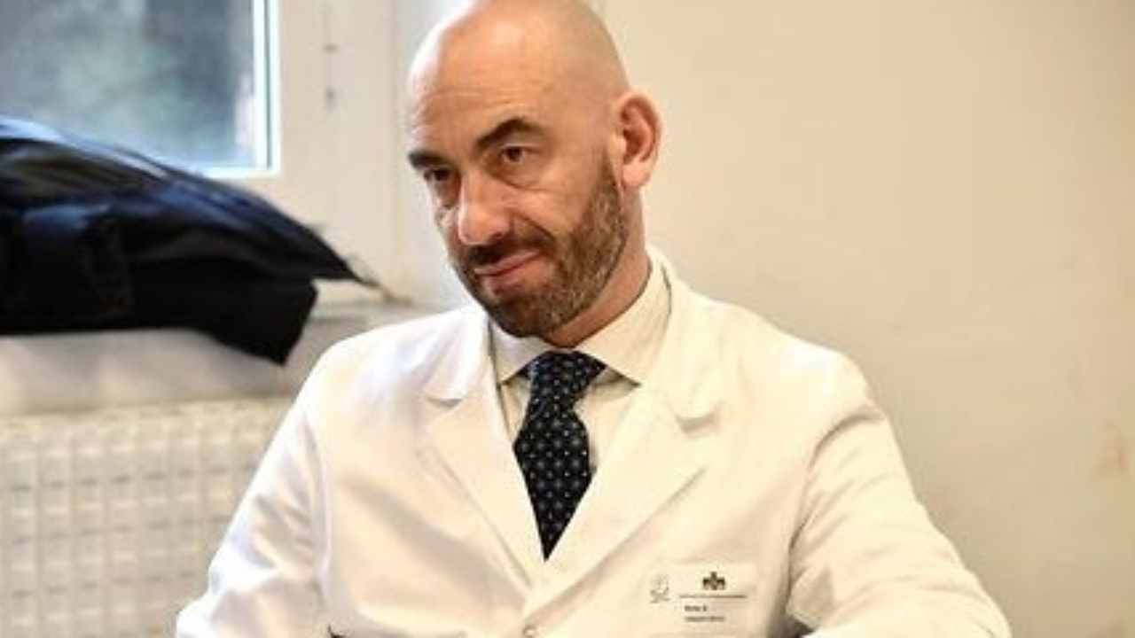 Matteo Bassetti risponde bagno dopo aver mangiato - RicettaSprint