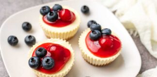 Mini cheesecake veloci di yogurt e frutta