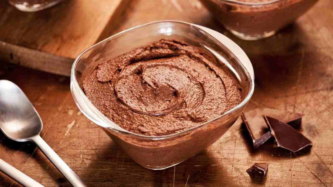 Mousse senza uova al cioccolato