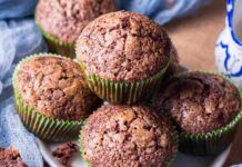 Muffin al cacao con marmellata di albicocche RicettaSprint