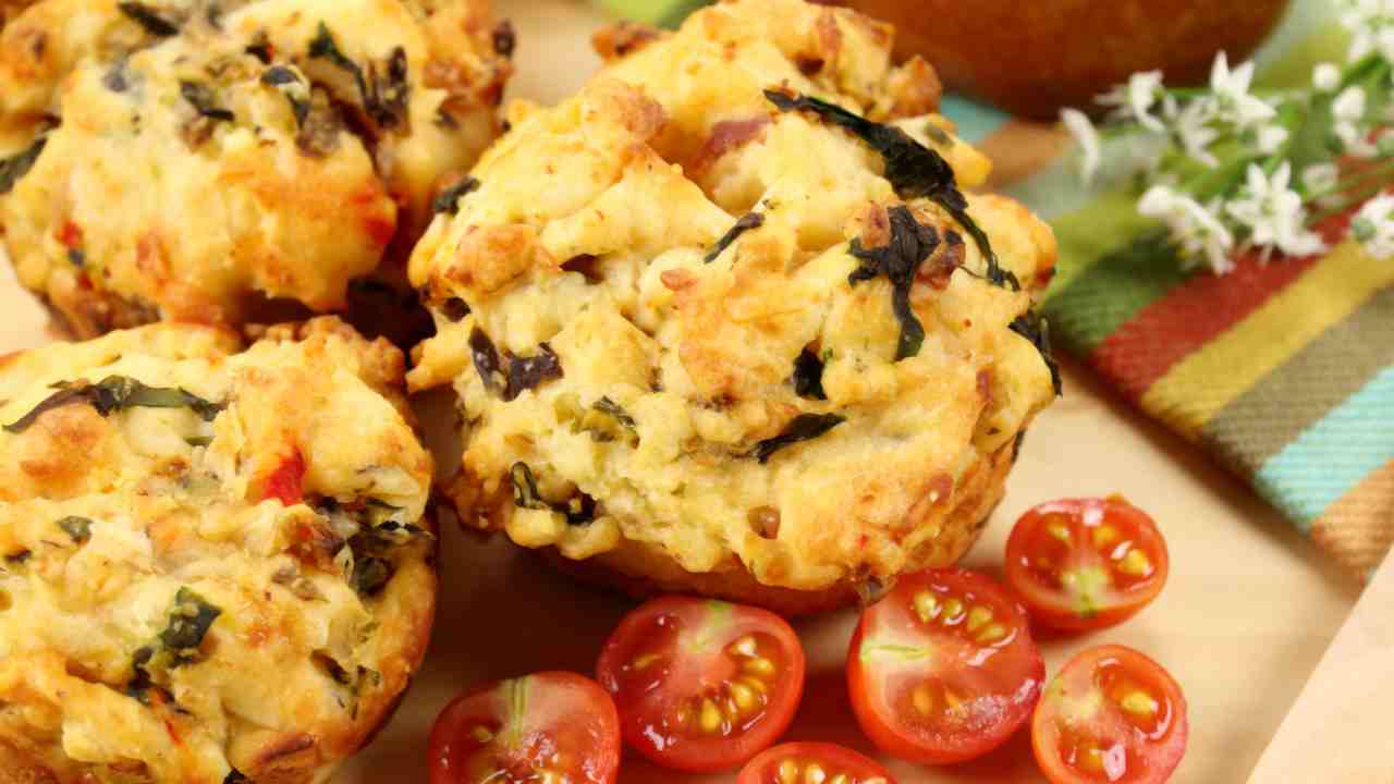 Muffin pomodori provola e prosciutto RicettaSprint