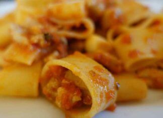 Paccheri salsa e tonno- RicettaSprint