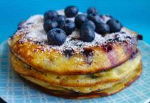Pancake alla frutta 3 ingredient