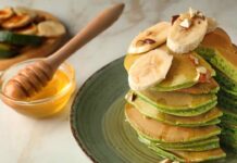 Da quando faccio questi pancake non salto più la colazione: sono proteici, sazianti e buonissimi, altro che biscotti tristi Pancake banane e avocado