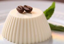 Solo assaggiando riusciranno a capire il gusto di questa panna cotta, farai il botto, il dessert dell’estate è arrivato Panna cotta al cioccolato bianco RicettaSprint