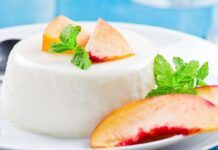 Ho tolto il lattosio ma non il gusto: preparo questa panna cotta leggera ma golosa e nessuno se ne accorge Panna cotta senza lattosio