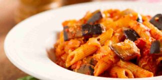 Pasta alla norma siciliana di nonna Rosina - RicettaSprint