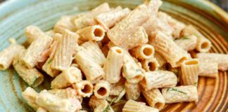Pasta con crema di melanzane e noci