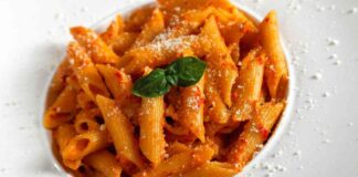 Pasta con crema di peperoni