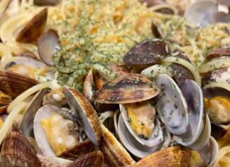 Pasta con vongole - RicettaSprint