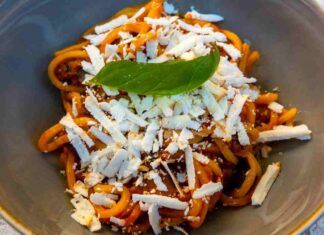 Pasta cremosa ai peperoni e ricotta RicettaSprint