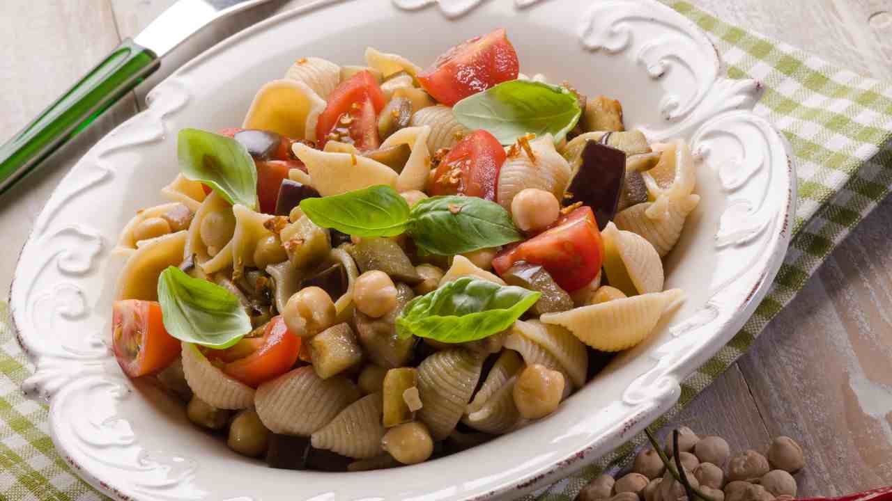 Pasta fredda alle melanzane