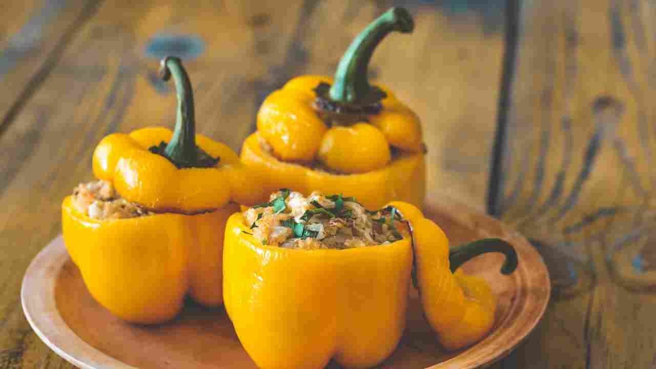 Peperoni ripieni senza carne