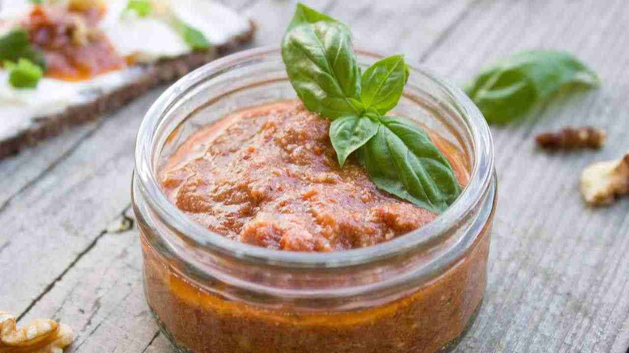 Pesto alla trapanese - RicettaSprint