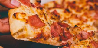 Pizza padella croccante RicettaSprint