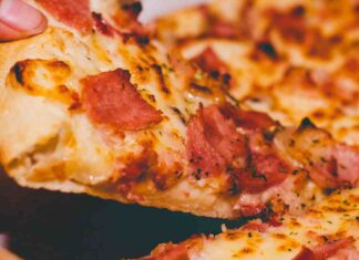 Pizza padella croccante RicettaSprint