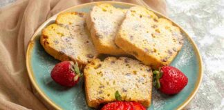 Plumcake morbido con mascarpone e fragole
