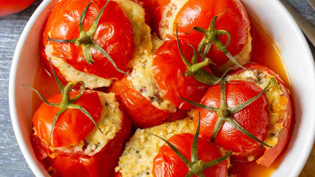 Pomodori ripieni per cena - RicettaSprint