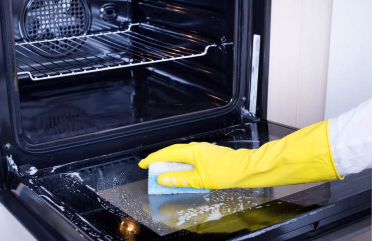 Pulire il forno RicettaSprint