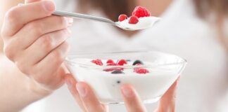 Yogurt con frutti di bosco