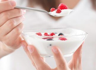 Yogurt con frutti di bosco