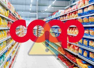 Logo Coop e corsia di supermercato