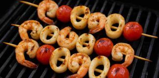 Spiedini calamari e pomodorini