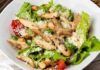 Straccetti di pollo all'insalata