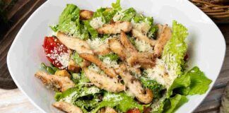 Straccetti di pollo all'insalata