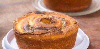 Torta al latte caldo e cacao