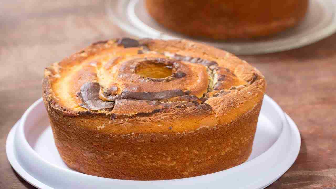 Torta al latte caldo e cacao