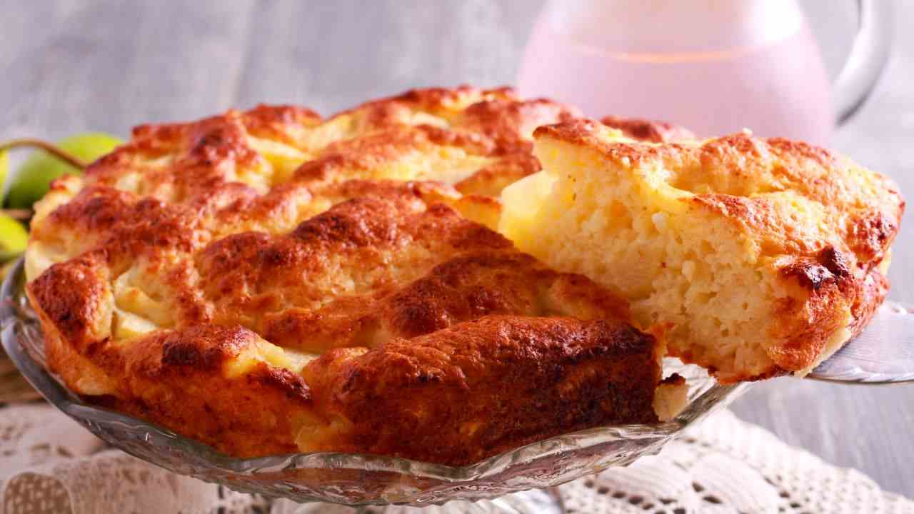 Torta fluffosa di ricotta e mele