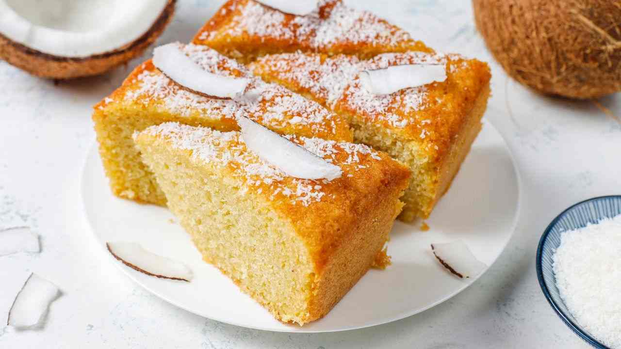 Torta fluffy al cocco